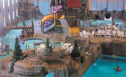Grand Bear Resort At Starved Rock Utica Exterior foto